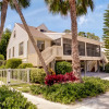 Отель Bay Breeze Cottage-Captiva Shores 3A, фото 1