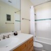 Отель 621 Lyndell Ln Unit B Aqua House, фото 18