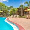 Отель Days Inn by Wyndham Bradenton - Near the Gulf в Брадентоне