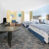 Отель Days Inn & Suites by Wyndham Lubbock Medical Center в Лаббке
