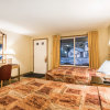 Отель Econo Lodge Inn & Suites Lincoln, фото 49