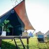 Отель Pop-Up Glamping - Buurman's Awajitentje 2-4 Pers, фото 2
