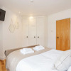 Отель Great Mayfair Apartment - Sleeps 6, фото 24