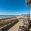 Отель Pacific House by Avantstay Bright Airy Home w/ Direct Access to Cannon Beach, фото 18