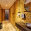Отель Air Host and Stay - The Scouse House - Quirky 2 bedroom mews house mins from Sefton Park, фото 1