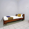 Отель SPOT ON 91325 Pondok Hijau Guest House Syariah, фото 21
