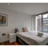 Отель Stunning, Huge and Elegant apt for 6 in Manchester, фото 3