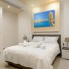 Отель Luxurious Duplex Seafront Apt With Amazing Views, фото 4