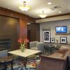Отель Hampton Inn and Suites Indianapolis - Fishers, фото 2