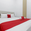 Отель RedDoorz near Palembang Trade Center, фото 20