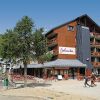 Отель Hôtel Les 2 Alpes L'Orée Des Pistes в Мон-де-Лане