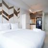 Отель Comfy Studio (No Kitchen) Apartment At Benson Supermall Mansion, фото 11