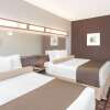 Отель Microtel Inn & Suites by Wyndham Quincy Downtown/River Area, фото 6