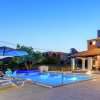 Отель Comfortable Villa in Kaštel Novi with Pool, фото 2