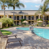 Отель Best Western Plus South Coast Inn, фото 16