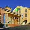 Отель Holiday Inn Express & Suites Crossville, an IHG Hotel, фото 1