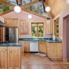 Отель Deer Ridge - Home in Woods w/ Ping Pong Table by Yosemite Region Resorts, фото 15