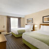 Отель Colonial Square Inn & Suites, фото 6