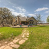 Отель New Hill Country Dream House With Pool Table and Firepit and Gameshed, фото 34