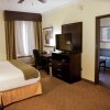 Отель Holiday Inn Express & Suites Houston North Intercontinental, an IHG Hotel, фото 5