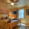 Отель Taj's 3 Bedroom Cabin - 3 Br Cabin, фото 6