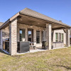 Отель Artsy East Austin Manor w/ Fire Pit < 1 Mi to Golf, фото 19