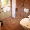 Отель Sea Breeze Inn And Cottages, фото 8