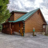 Отель Cub Path Lodge - Luxurious 5/5 With Theatre Room And Mountain Views! 5 Bedroom Cabin by RedAwning, фото 16