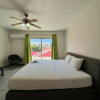 Отель Talk of the Town Inn & Suites, фото 8