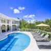Отель Cobalt Villa - Four Bedroom Home, фото 17