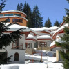 Отель Ski Chalets at Pamporovo - an Affordable Village Holiday for Families or Groups, фото 9