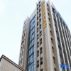Отель Earl Holiday Inn (Wuhu High speed Railway Station Tianmenshan Road Subway Station Store), фото 1