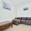 Отель Lovely 2- Bedroom Unit with Free Parking, фото 20