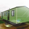 Отель Whitstable Caravan - 5 Minutes Away From the Beach, фото 1