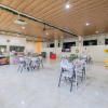 Отель RedDoorz Plus @ Grace Residence Surabaya, фото 12