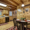Отель Ern834 - Lakeside Getaway - Great Location! Close To All The Action! 1 Bedroom Cabin by RedAwning, фото 24