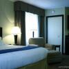 Отель Holiday Inn Express and Suites Kincardine, фото 3