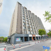 Отель Heyu Hotel (Shanghai Pudong Lingang Dishui Lake Hongyin Plaza), фото 1