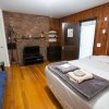 Отель Amazing Single House in Brookline, фото 3