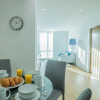 Отель Luxe Apartments Bracknell Near Ascot, Legoland, Windsor, Lexicon - Free Parking & Gym, фото 13