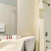 Отель Travelodge Niagara Falls, фото 8