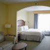 Отель Comfort Inn & Suites Tavares North в Таварисе
