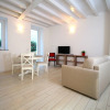 Отель Lakefront Cadorna Apartment, фото 13