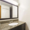 Отель La Quinta Inn & Suites by Wyndham Woodburn, фото 7