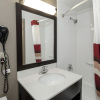 Отель Red Roof Inn & Suites Newburgh – Stewart Airport, фото 16