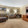 Отель Comfort Suites South, фото 3