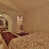 Отель Amber Cave Suites, фото 2