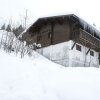 Отель Pleasing Holiday Home in Les Gets Near Ski Area в Ле-Же