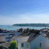 Отель Mulberry 3 bed Cowes Cottage, Solent Views (Sleeps 6), фото 16