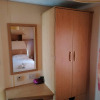 Отель Delightful 3-bed Caravan With Fireplace, Wifi, BBQ, фото 9